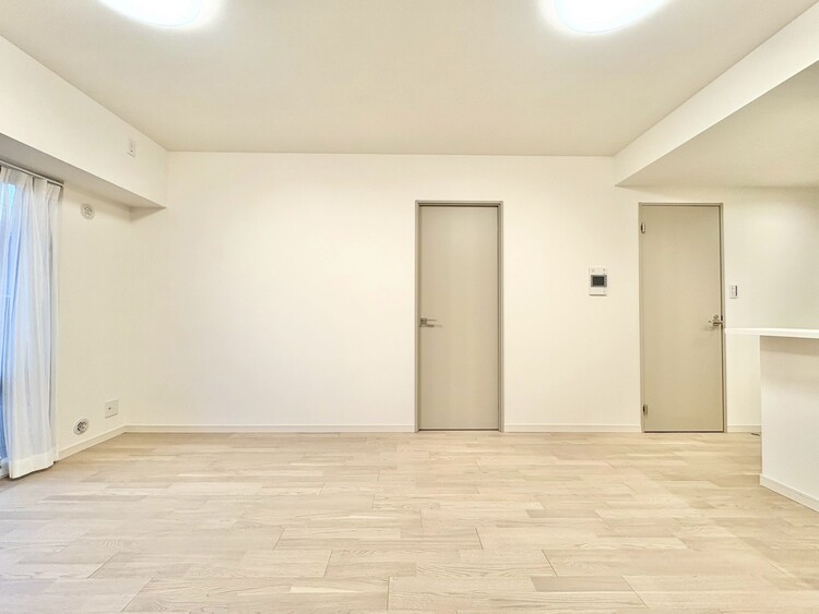 居間 居心地の良い空気感は、暮らしのステージを彩り、心からのやすらぎと満足感を与えてくれます。