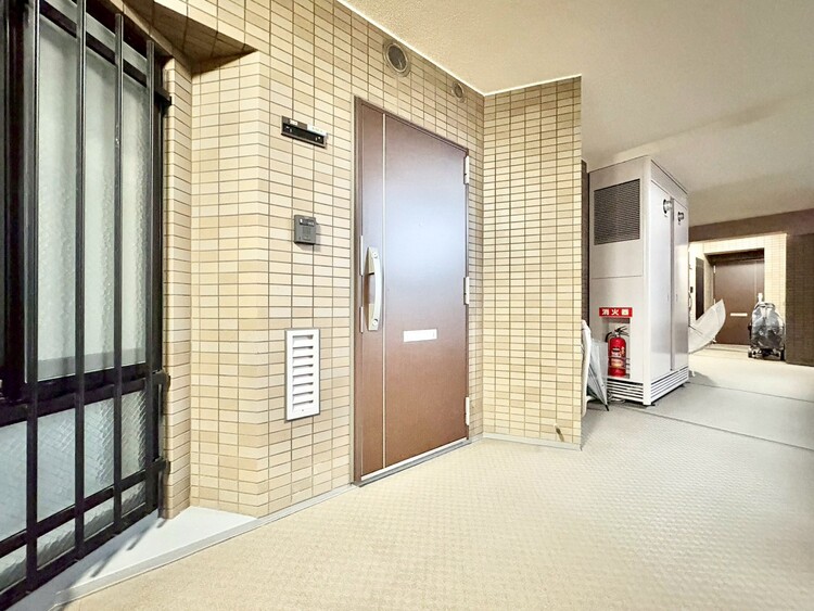 玄関 玄関を開ければ、そこは安らぎのご自宅。