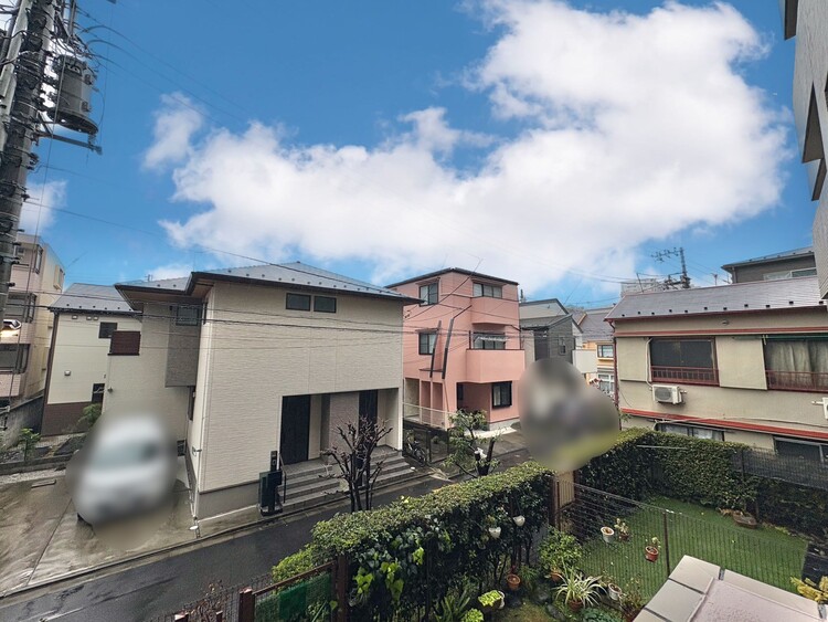 バルコニー 頬をなでる、優しい風を感じることが出来ます。