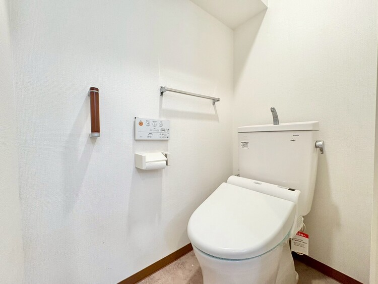 トイレ 暮らしの中のさりげないひとときの快適さにも、こだわりを、持って設備を配しております。