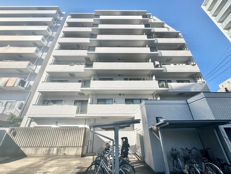 外観 資料には掲載していない情報が、現地にはたくさんあります。是非一度、現地をご確認ください。