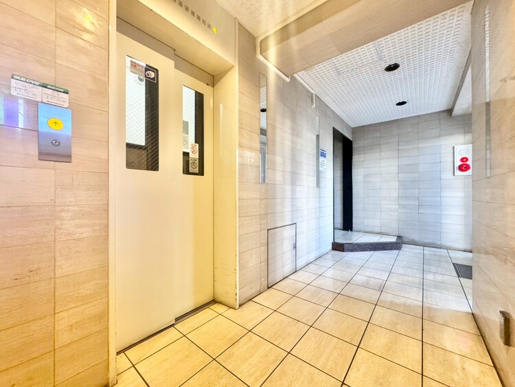 エントランス エントランスは、毎日の行き帰りで使う大事な空間です。