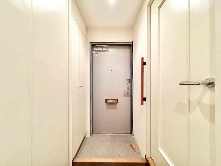 玄関 シューズボックスを完備した玄関です。