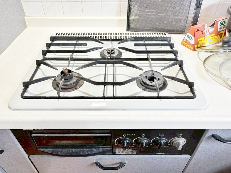 設備 ３口コンロ