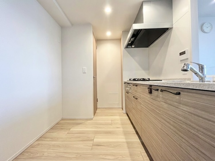 キッチン （ＣＧ加工写真）洗練されたスタイリッシュなデザイン性と使いやすさを備えた仕様。