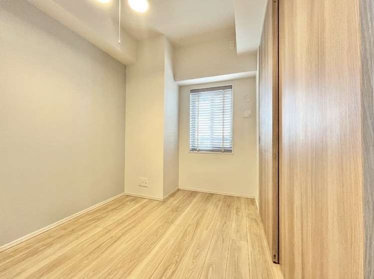 寝室 （ＣＧ加工写真）ベッドも十分に設置するスペースがあります。