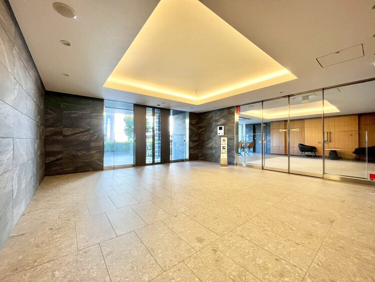 エントランス エントランスは、毎日の行き帰りで使う大事な空間です。