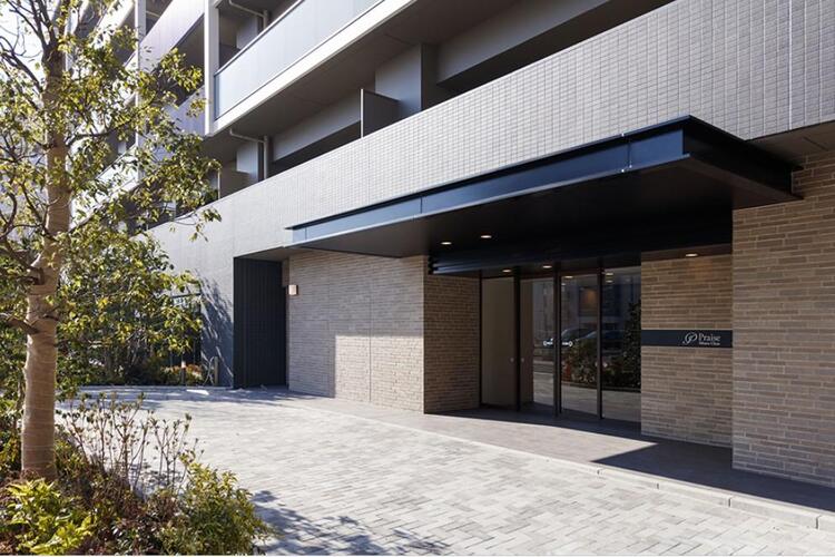 エントランス 外と内をつなぐエントランスは、まさに顔となる場所。