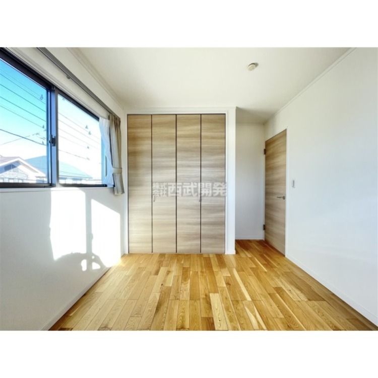 内装 部屋ごとに設けた収納は住みやすさへのこだわり