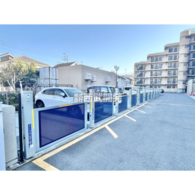 駐車場 12月13日撮影現在空き無し