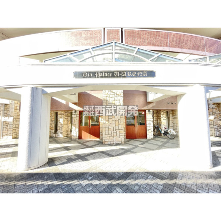 エントランス 現地外観（令和7年12月撮影）