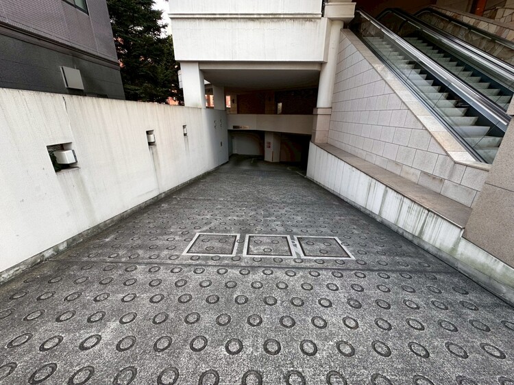 その他 駐車スペースが嬉しいですね。※空き状況は都度ご確認下さい。