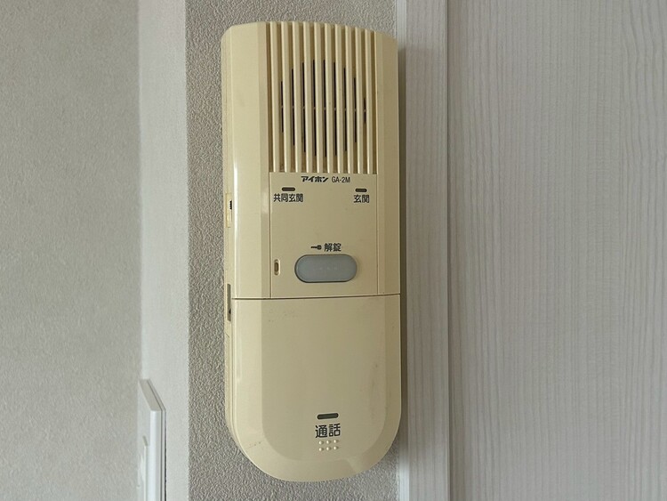 その他 室内にはインターホンを設置。快適と安らぎを合わせた優しい設計。