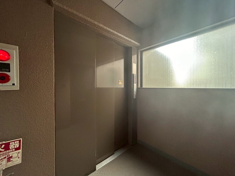 その他 エレベーター完備のため荷物が多くなっても安心。