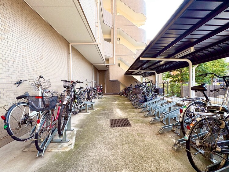 その他 駐輪場も綺麗に整頓されています。※空き状況は都度ご確認下さい。