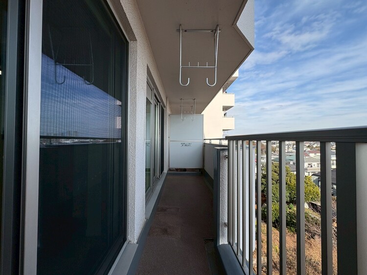 その他 朝の澄んだ空気や、夕方に吹く清々しい風を感じられるバルコニー。