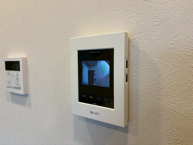 その他 誰が来てもわかる様にモニター付きインターホンを設置。