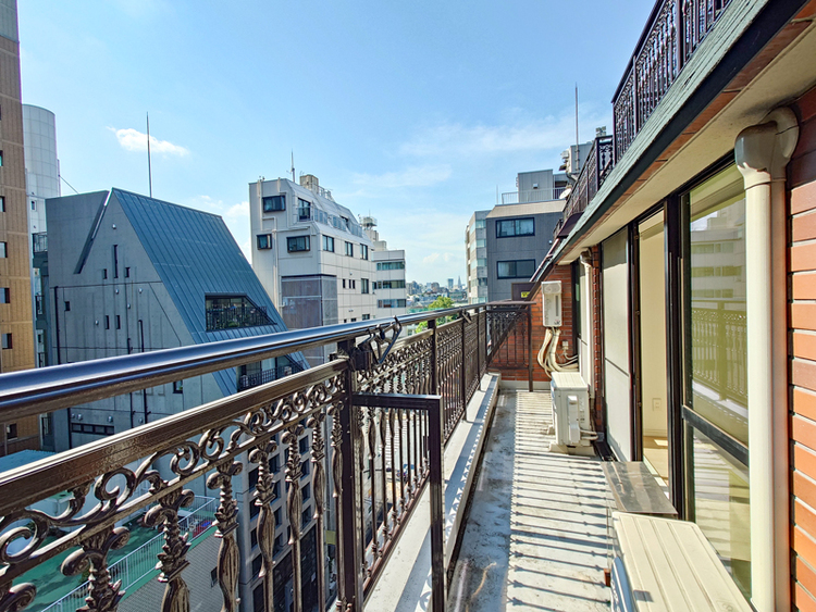 その他 朝の澄んだ空気や、夕方に吹く清々しい風を感じられるバルコニー。