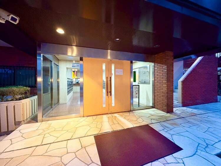 その他 上質感漂う玄関アプローチです。