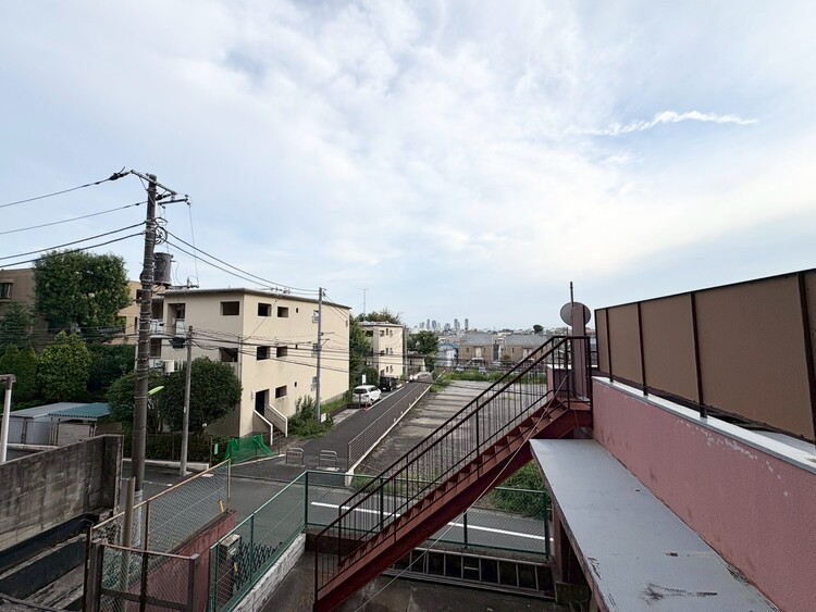 その他 眺望や窓からの景色が良いと、家で過ごす時間も快適です。