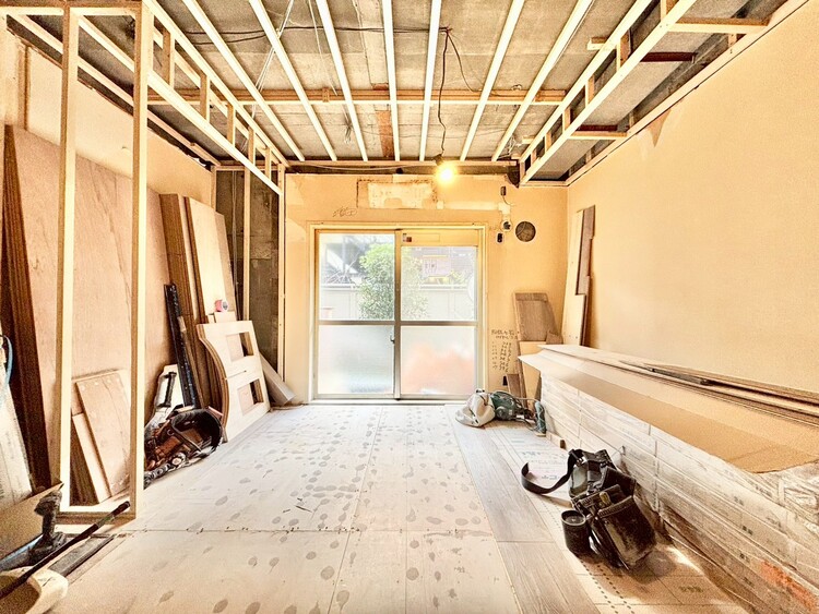 内装 ◆癒しの空間◆室内構成に拘り採光とセンスを散りばめた空間。それは『柔らかさ』に似た素敵な居場所。そこに暮らす人のことを考えつくり出したものは『癒し』という心地よい居場所なんだと思う