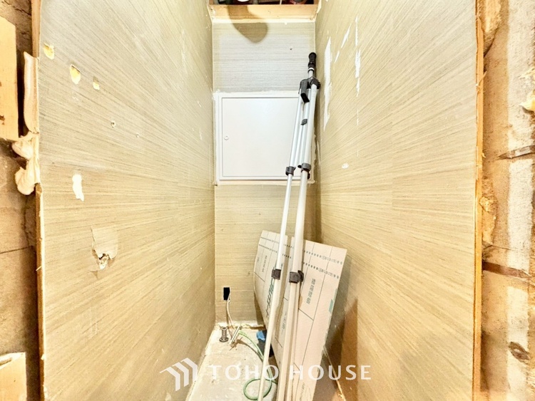 トイレ ◆トイレ◆トイレも全て新品に交換されており、清々しく新生活を始めることができます。白基調の清潔感のある空間に生まれ変わりました。