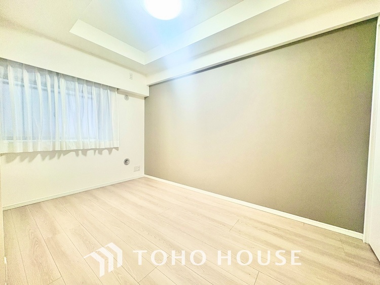 内装 ◆色彩◆この空間に放たれた光は華美なまでに演出されたデザイン。流れる時をより芳醇なコーヒーの様な色彩奏でるアダージョ。そして情景豊かな作品のような暮らしがイメージできる。