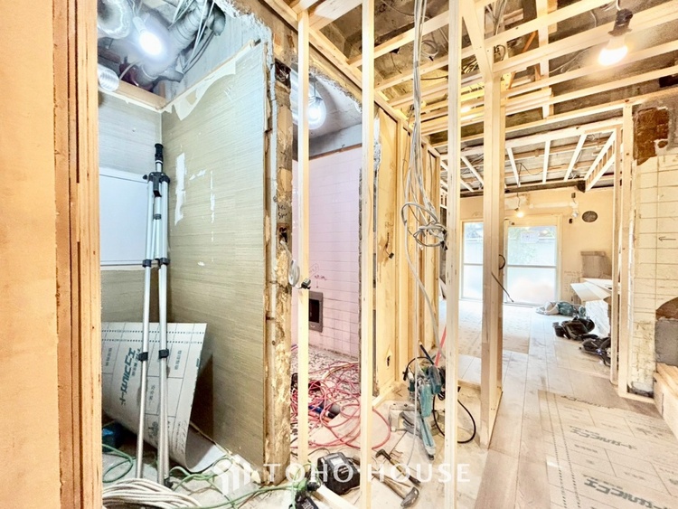 洗面 ◆洗面◆清潔感のある水回り。白で統一されたスタイリッシュな空間。毎日使う場所だから究極にシンプルにこだわりました。