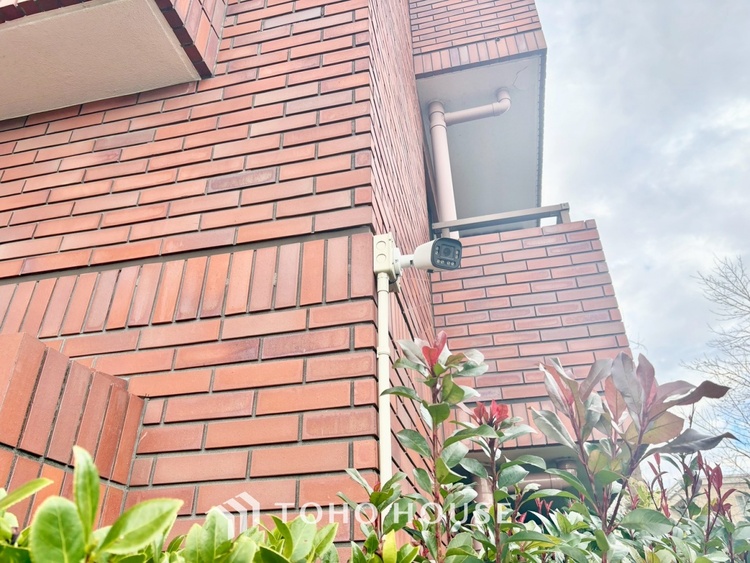 内装 ◆サンサンと◆差し込む太陽の光がこのリビングに笑いをもたらす.