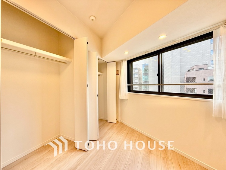 内装 ◆子供部屋◆冷涼な風、そよぐリビング。だんらんの場所はここから始まり、ここで終わる。家族の笑顔が集う素敵な場所だから、こだわり抜いた思いが詰まっているのだと思う。