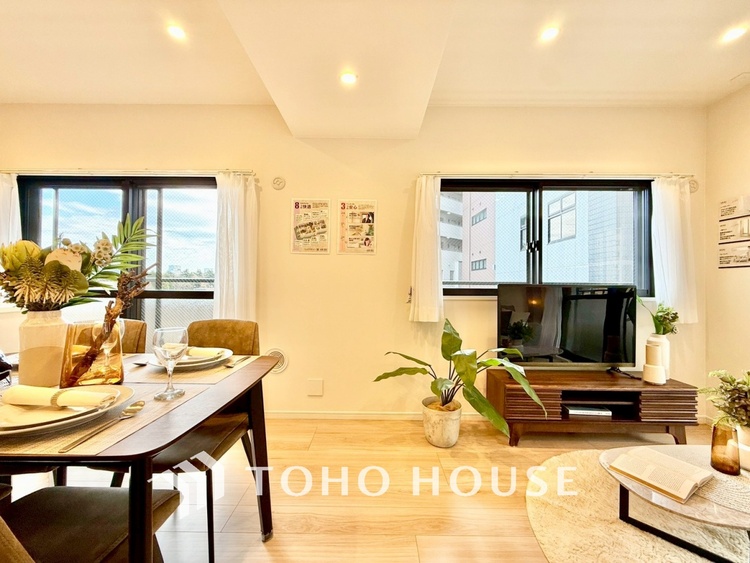 内装 ◆隠された美しさ◆流麗な音楽が流れているような繊細でいながら整然かつ堅牢なこの空間。この空間は確かに美しい。しかし、そこには美しさ以上のものが隠されている。