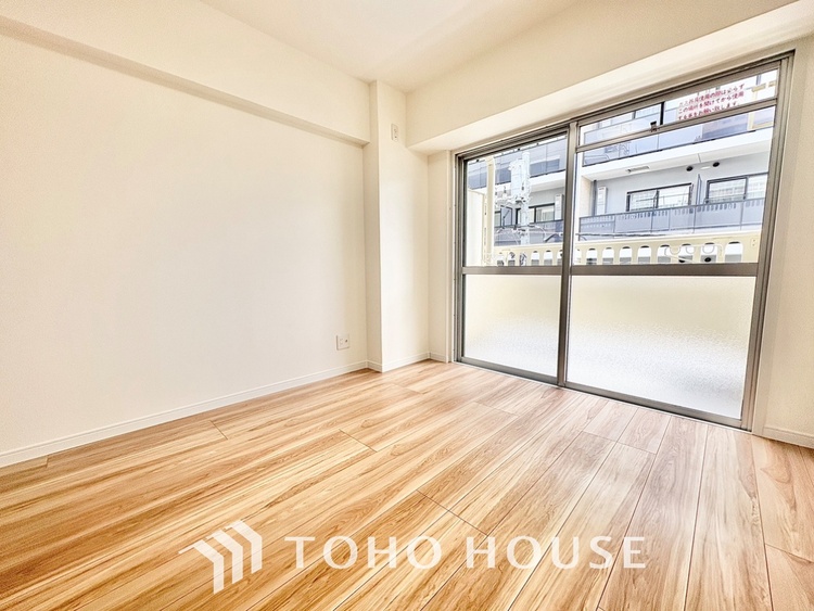 内装 【LIVING】◆陽光◆が差し込む。この開放的なLDKに家族の笑顔が集う。家族が一緒に過ごす空間は明るく、そして居心地よく。