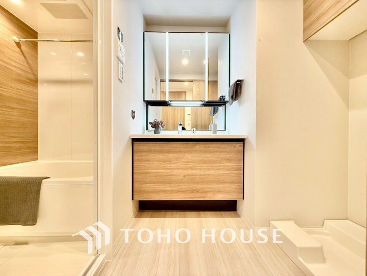 洗面 ◆洗面◆清潔感のある水回り。白で統一されたスタイリッシュな空間。毎日使う場所だから究極にシンプルにこだわりました。