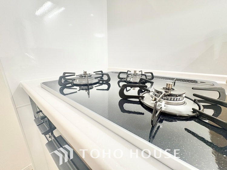 キッチン 【KITCHEN】◆家族のおはよう◆の声を笑顔で迎えてあげられるシステムキッチン。朝ごはんが楽しみでちょっと早起きしたくなるんです。