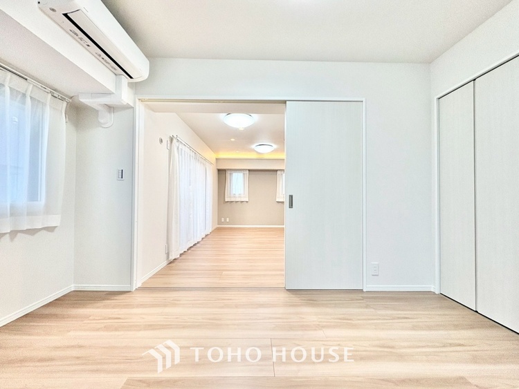 内装 使いやすく、明るい洋室に仕上がります。子供部屋や趣味のお部屋にご利用できます。