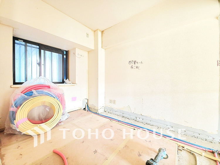 内装 極上のプライベート空間が、深い安らぎを誘います。一日の疲れを忘れさせる静けさと、心地よい目覚めを約束する聖域です。