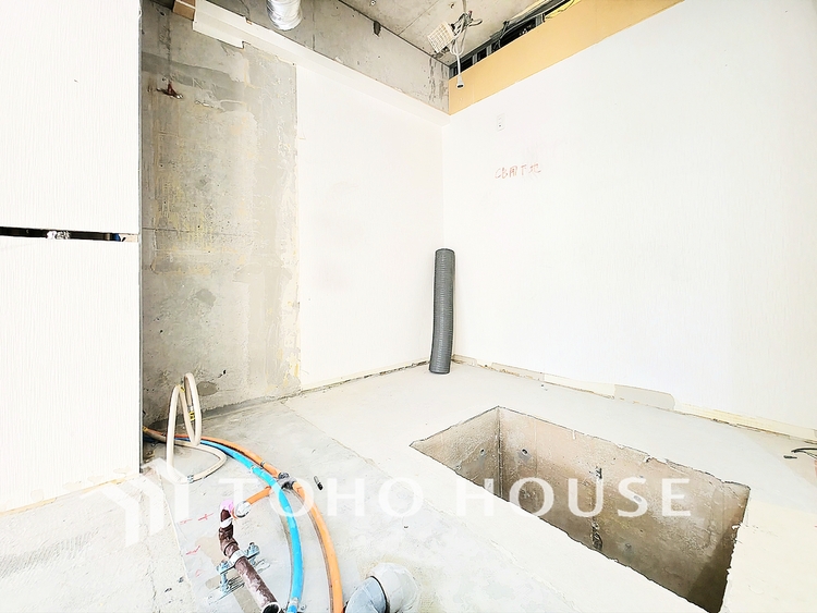 キッチン あなたの創造性を刺激する舞台。最新の機能と美しいデザインが融合し、料理の時間を至福の瞬間に変えます。