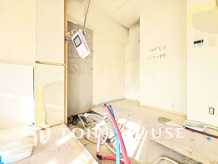 キッチン あなたの創造性を刺激する舞台。最新の機能と美しいデザインが融合し、料理の時間を至福の瞬間に変えます。