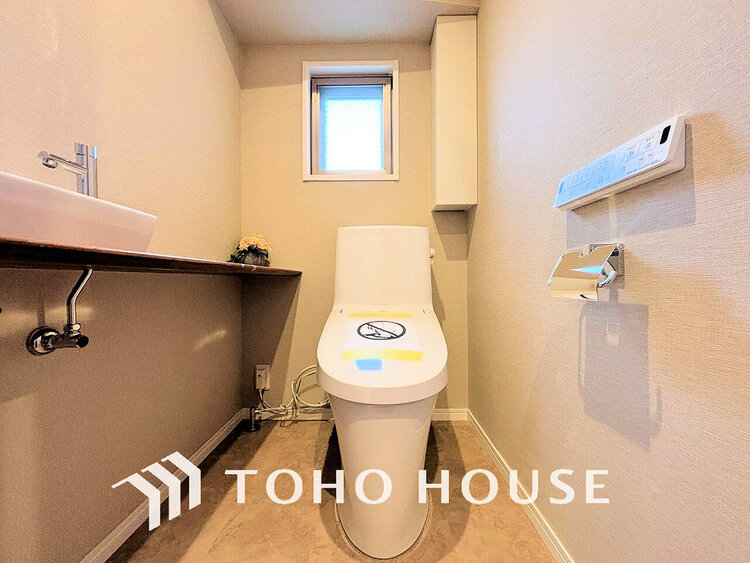 トイレ トイレには快適な温水洗浄便座付