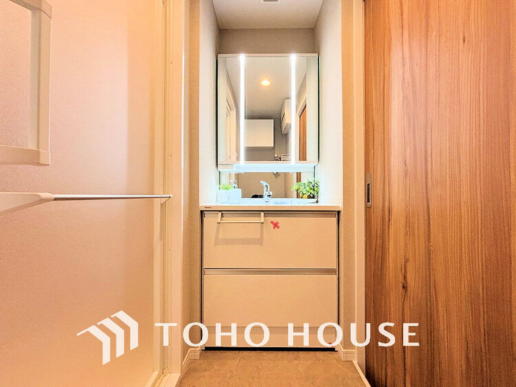 洗面 清潔感のある脱衣場