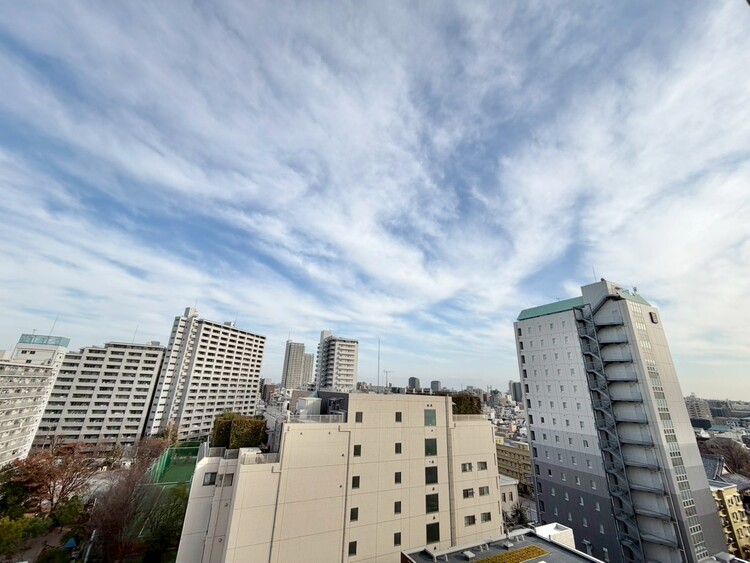 その他 眺望や窓からの景色が良いと、家で過ごす時間も快適です。