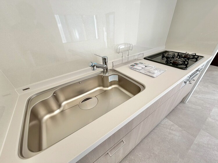 その他 開放感のあるキッチンスペース。調理をしながら、会話も弾みそうですね。