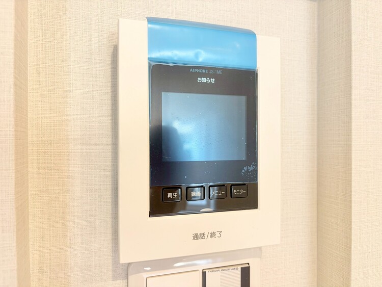 設備 誰が来てもわかる様にモニター付きインターホンを設置。