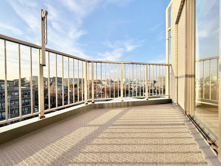 その他 朝の澄んだ空気や、夕方に吹く清々しい風を感じられるバルコニー。