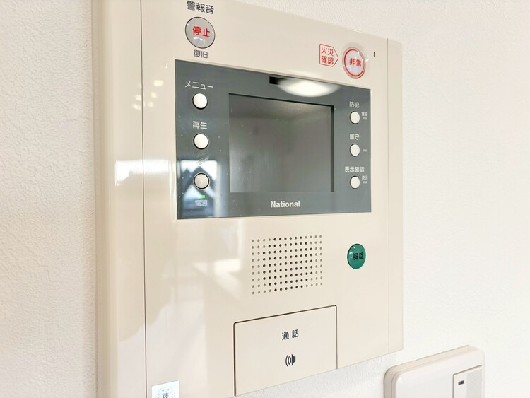 その他 誰が来てもわかる様にモニター付きインターホンを設置。