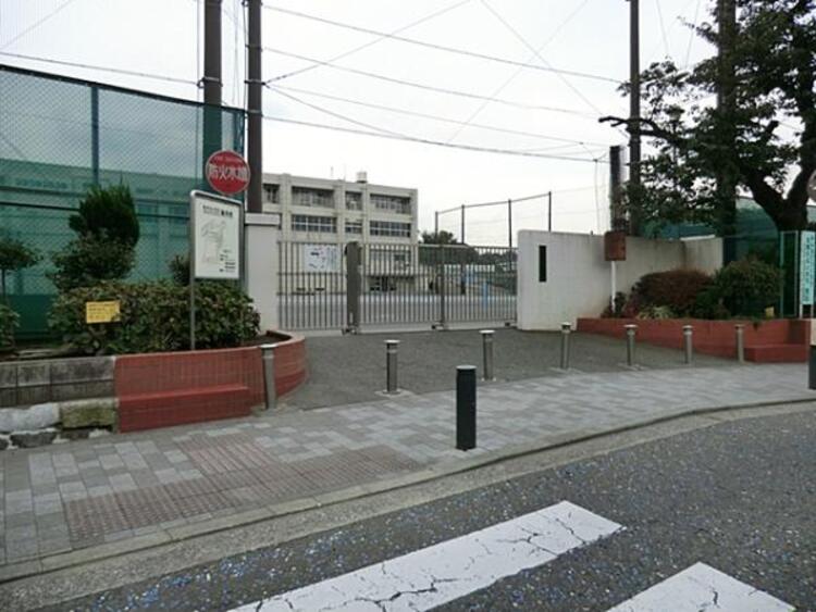 周辺 横浜市立稲荷台小学校まで約640ｍ