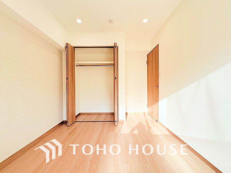 内装 シンプルですっきりとした室内は飽きのこない居心地の良い雰囲気