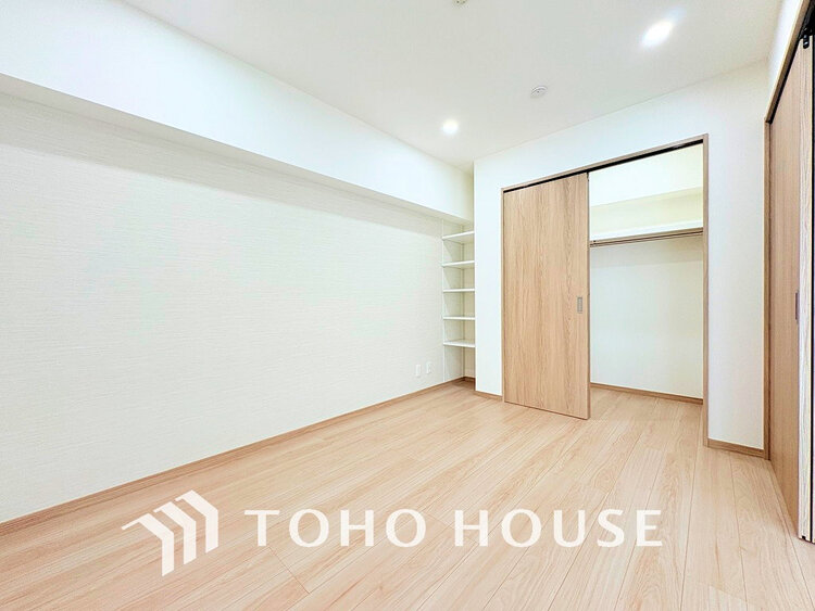 内装 1日の疲れを癒し、心地よく寛げるようゆったりとした広さをしています