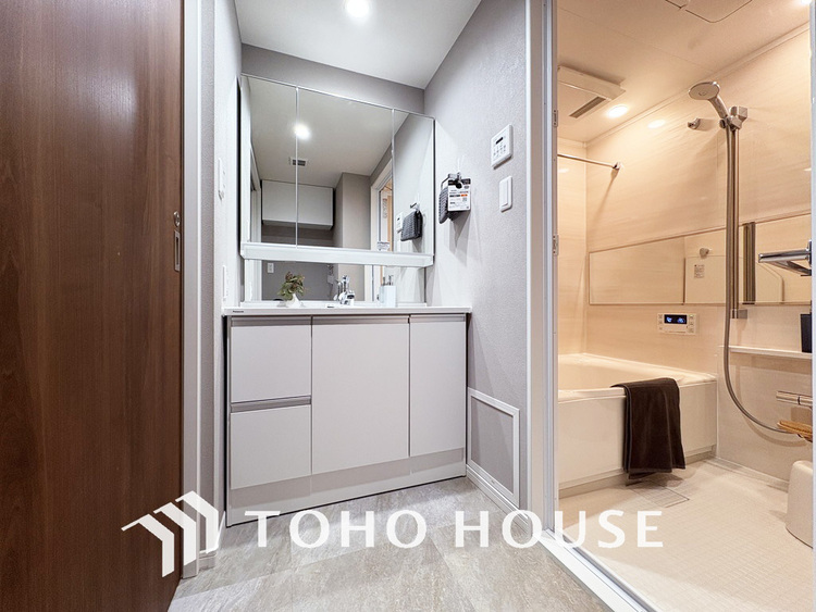 洗面 清潔感のある洗面室