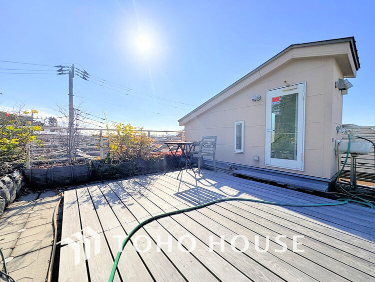 バルコニー 広々ルーフバルコニーで屋上菜園やBBQなどにいかがでしょうか